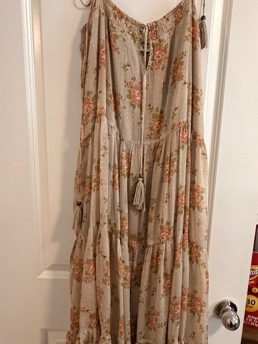 Storia Beige Maxi Dress with Pink Rose Print